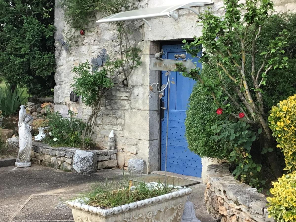 La Tour Des Quatre Chemins Apartment Gramat Bagian luar foto