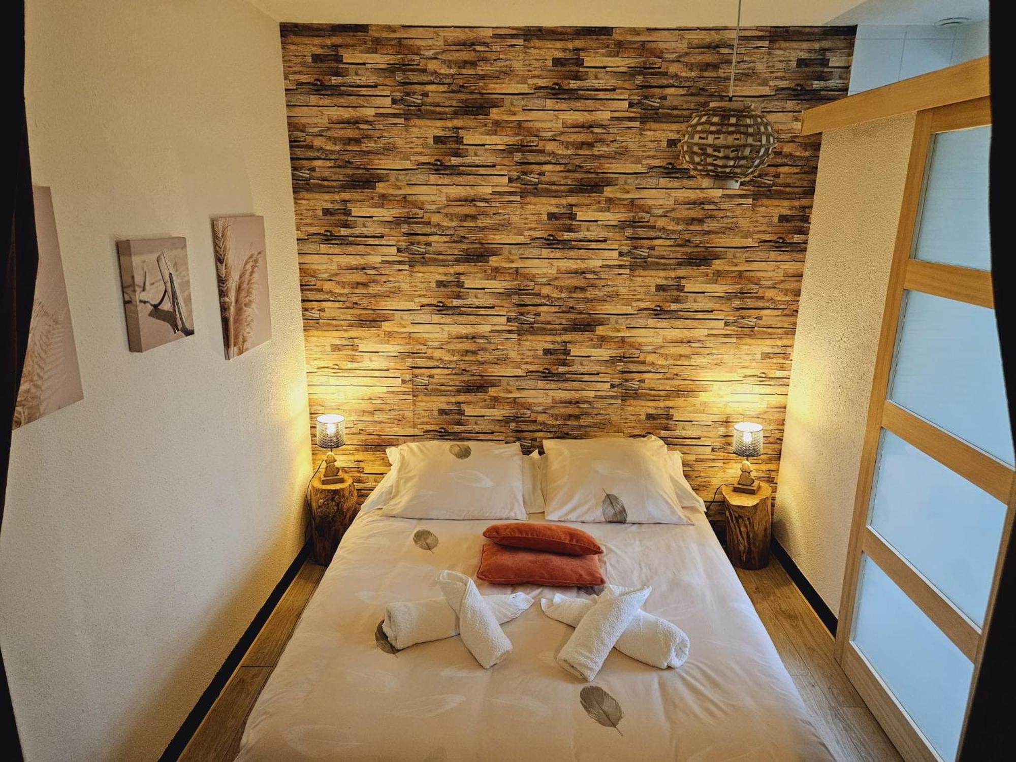 La Tour Des Quatre Chemins Apartment Gramat Bagian luar foto