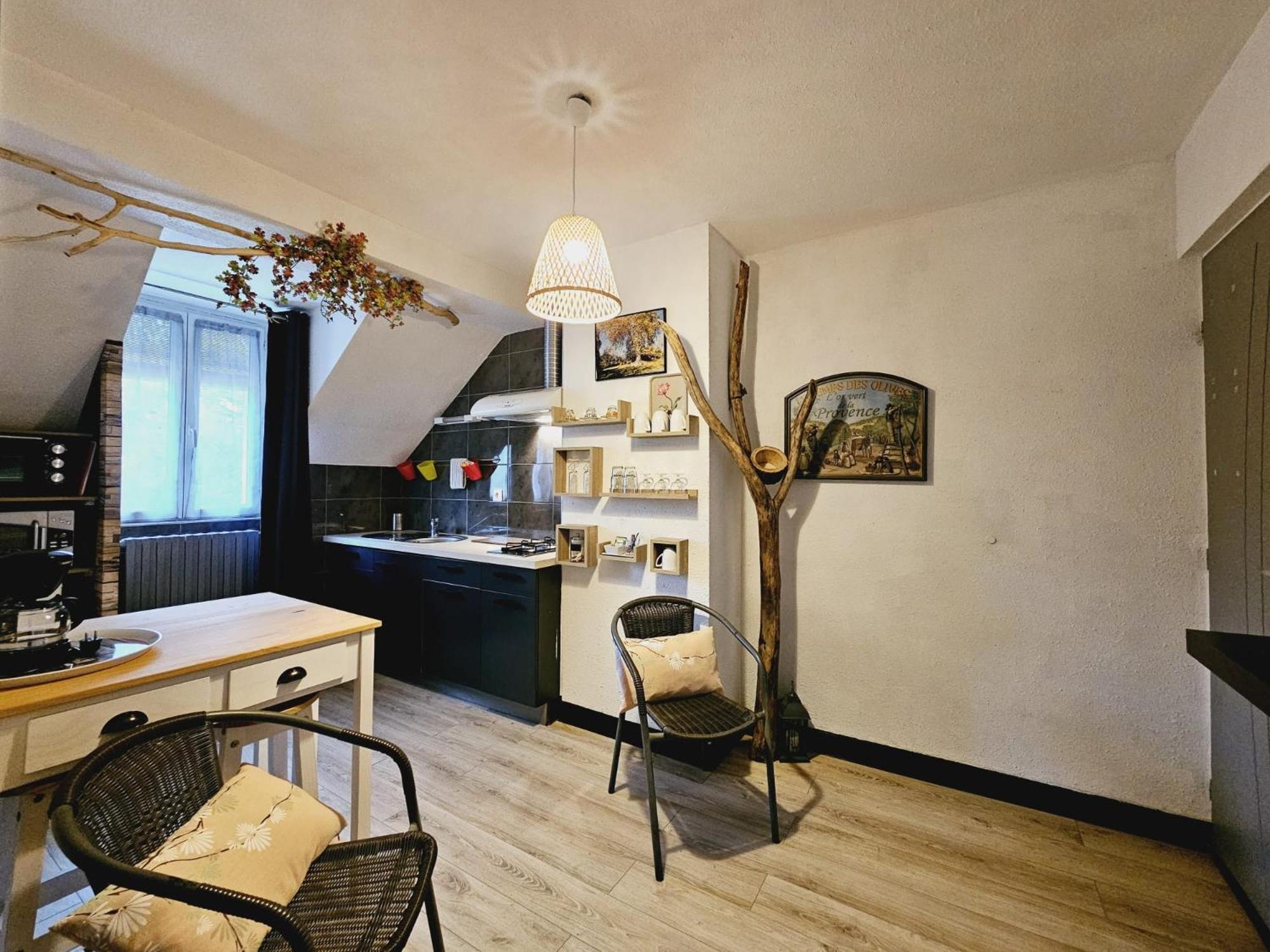 La Tour Des Quatre Chemins Apartment Gramat Bagian luar foto