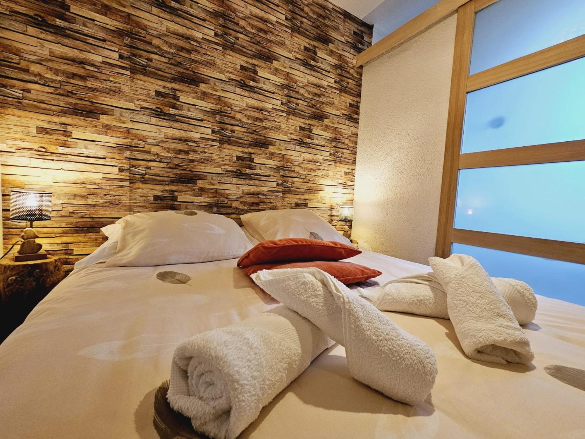 La Tour Des Quatre Chemins Apartment Gramat Bagian luar foto