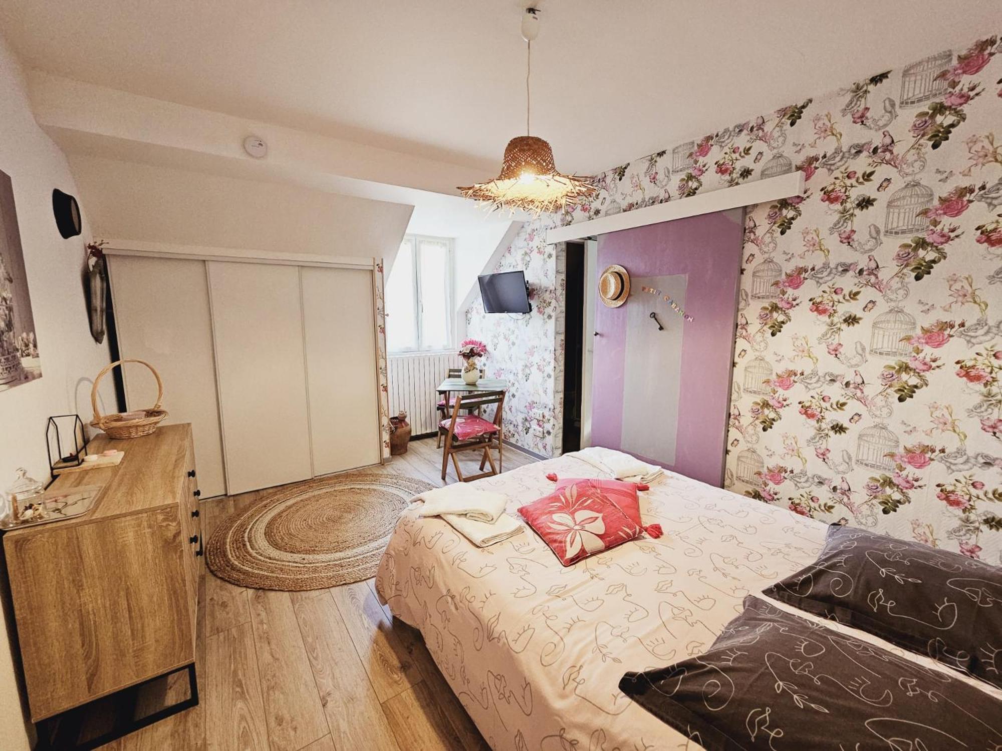 La Tour Des Quatre Chemins Apartment Gramat Bagian luar foto