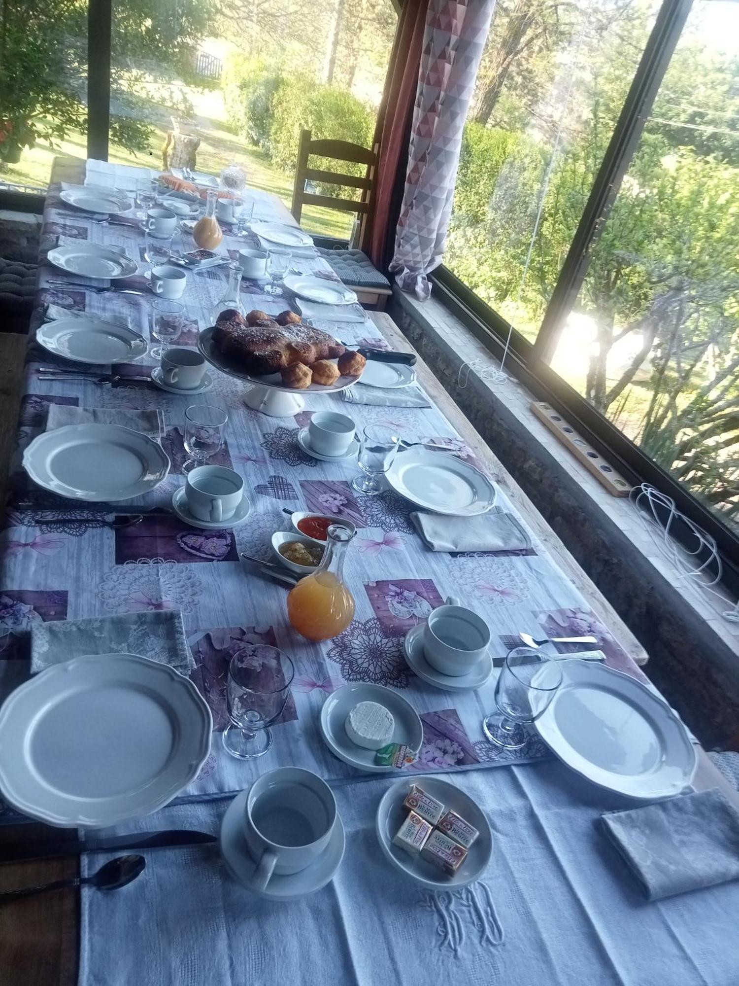 La Tour Des Quatre Chemins Apartment Gramat Bagian luar foto