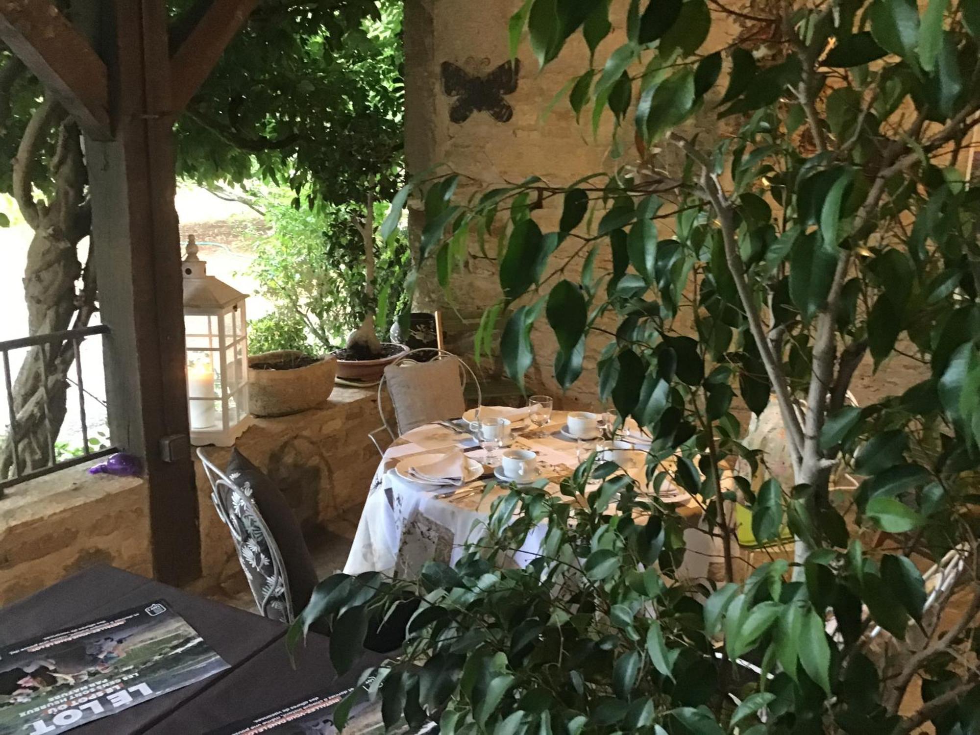 La Tour Des Quatre Chemins Apartment Gramat Bagian luar foto