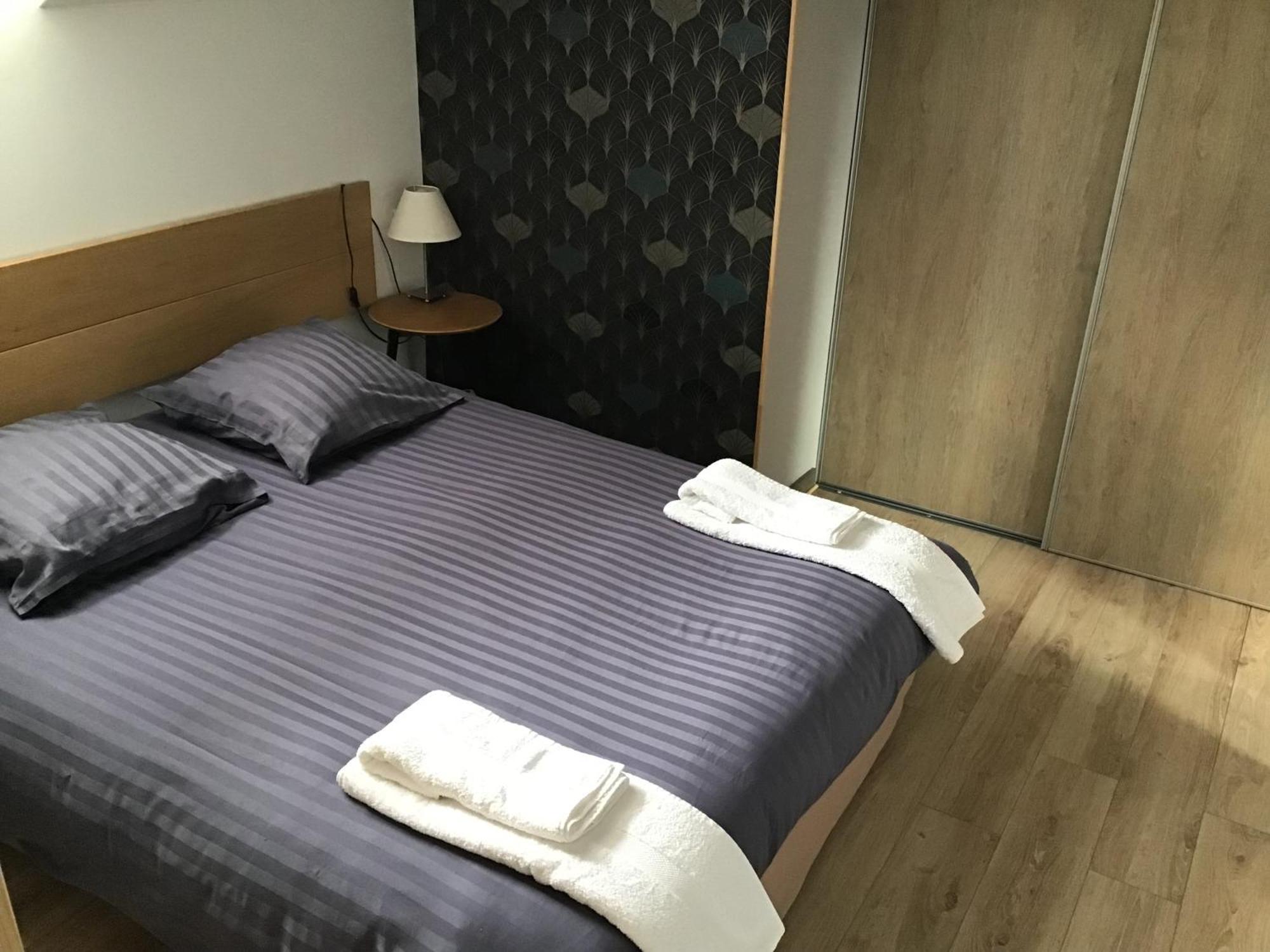 La Tour Des Quatre Chemins Apartment Gramat Bagian luar foto
